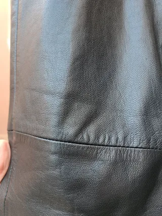 Pantalón de piel Naf Naf negro