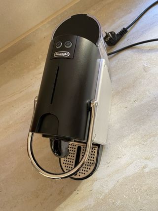 Cafetera Nespresso Pixie De'Longhi + regalo