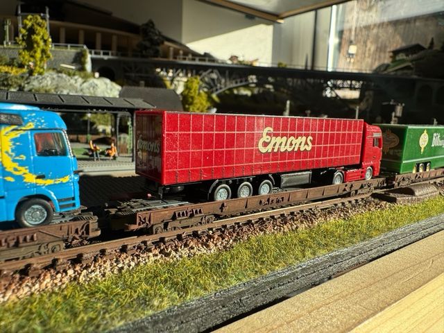 9 vagones porta camiones escala N