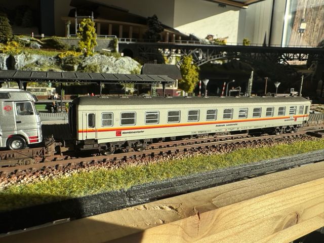 9 vagones porta camiones escala N