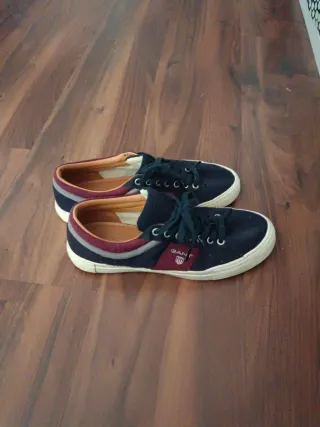 Zapatillas Gant Azul Marino y Rojo