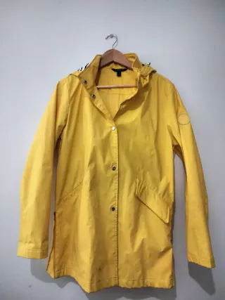 Chubasquero Ralph Lauren Amarillo