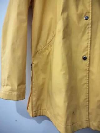 Chubasquero Ralph Lauren Amarillo