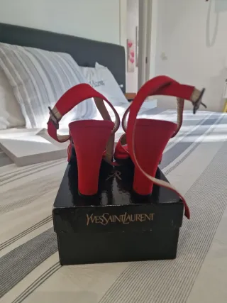 Yves Saint Laurent Sandalias Rojas Tacon