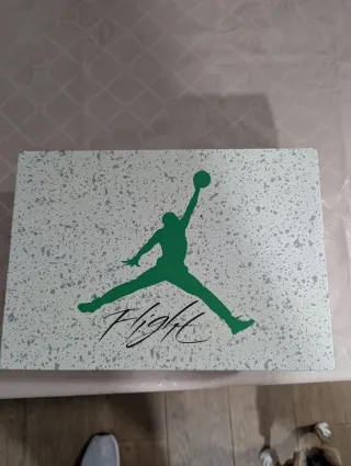 Jordan Wmns Air Jordan 4 RM Verde