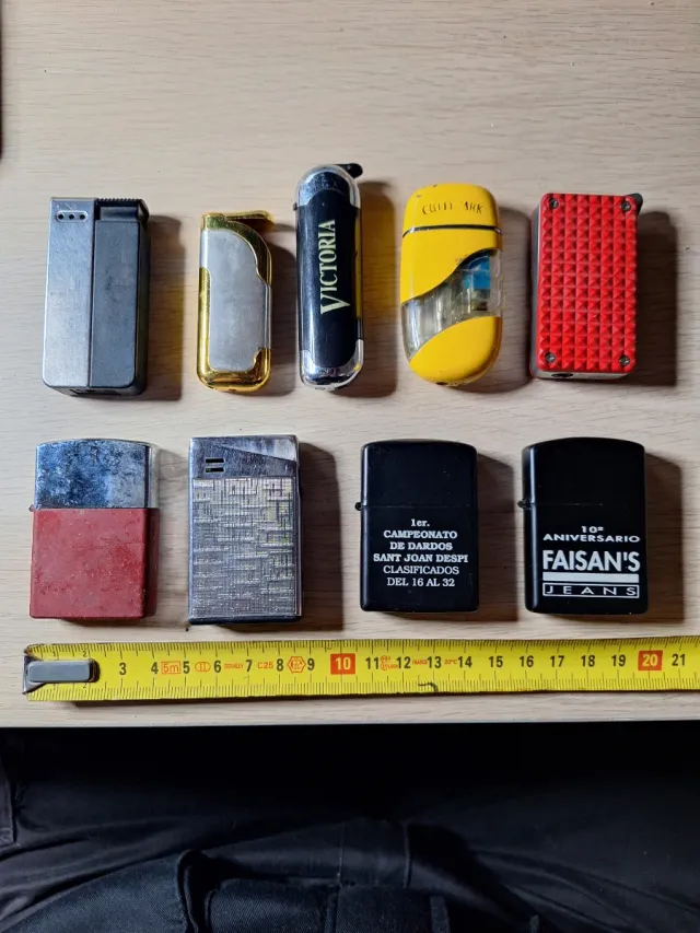 Lote 9 mecheros recargables vari modelli