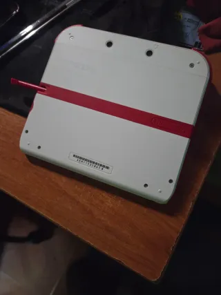 Nintendo 2DS Bianca con giochi digitali