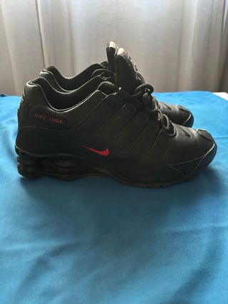 Nike Shox NZ Negro/Rojo