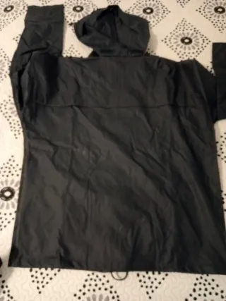 Traje de agua azul marino