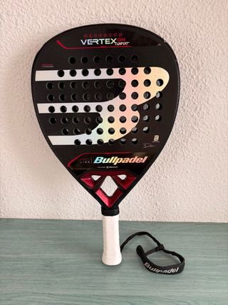 Bullpadel Vertex 04 Comfort