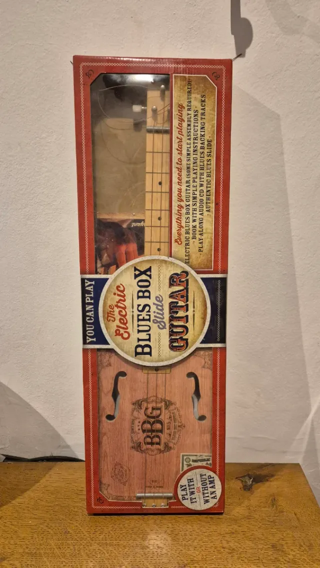 Chitarra Cigar Box BBG