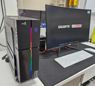 Caja PC AeroCool Playa Slim Micro ATX/ITX RGB