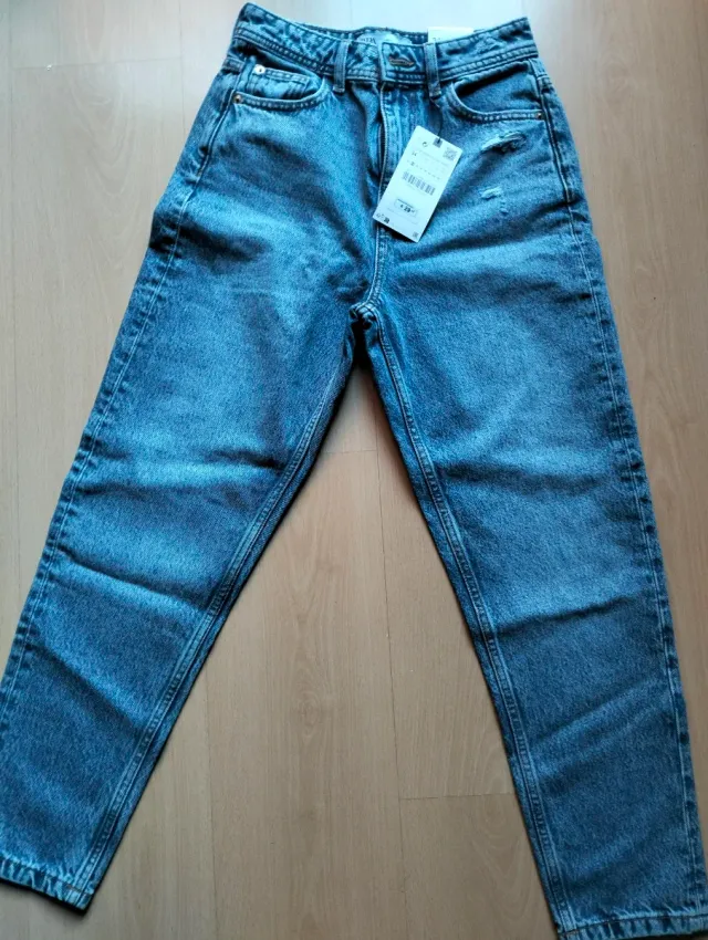 Vaqueros Zara Mom Fit Talla 34