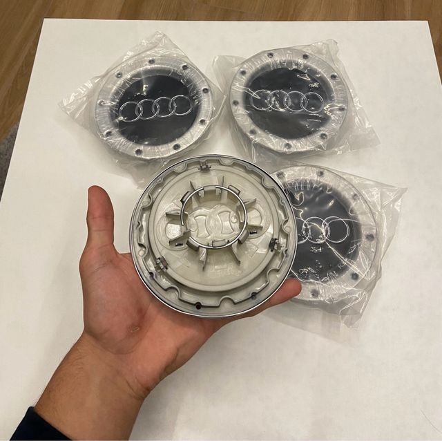 Tapabujes Audi 146mm modelo RS4 nuevos