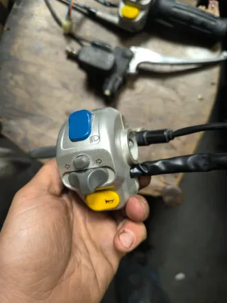 Coppia commutatori devio luce Yamaha Why 50