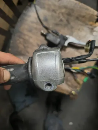 Coppia commutatori devio luce Yamaha Why 50