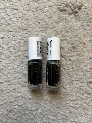 Esmalte de uñas Essie Negro