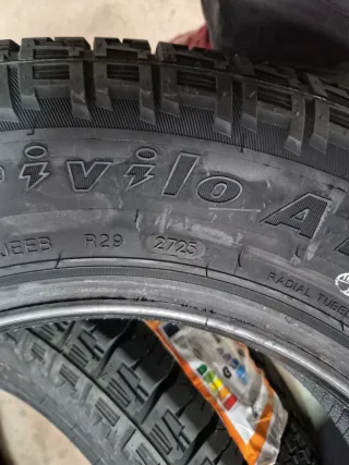 215/70R16 100H  TRACMAX  AT01 50%50