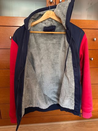 Pack invierno: chaqueta térmica + 2 packs guantes