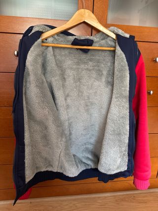 Pack invierno: chaqueta térmica + 2 packs guantes