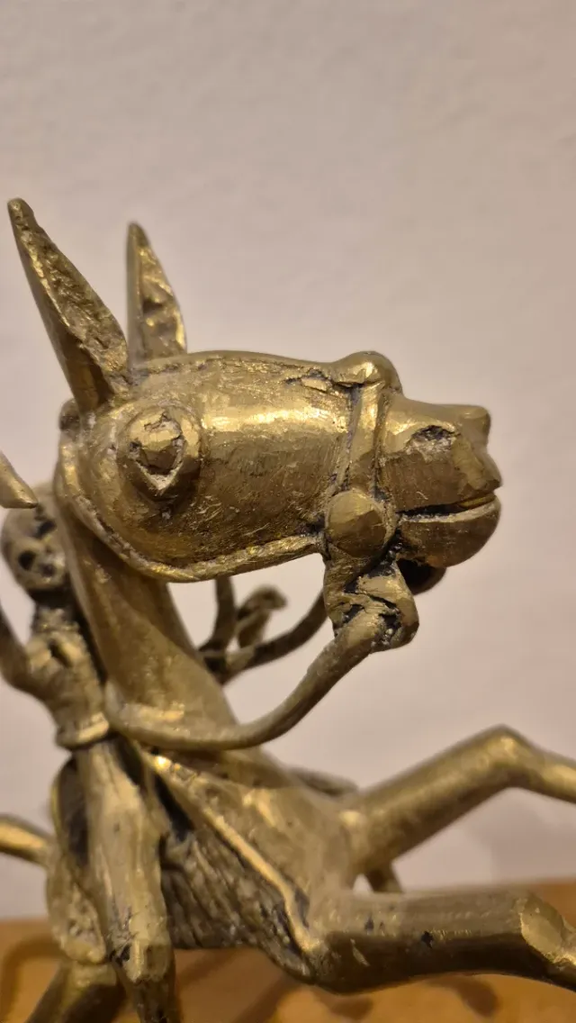 Scultura africana cavallo in bronzo