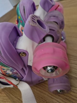 Patines 4 ruedas talla 26-29 unicornio