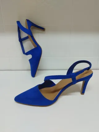 Zapatos de tacón azul Klein para fiesta