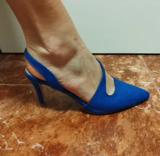 Zapatos de tacón azul Klein para fiesta