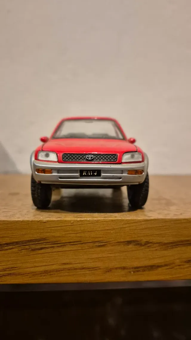 Giocattolio Toyota RAV4 Rosso