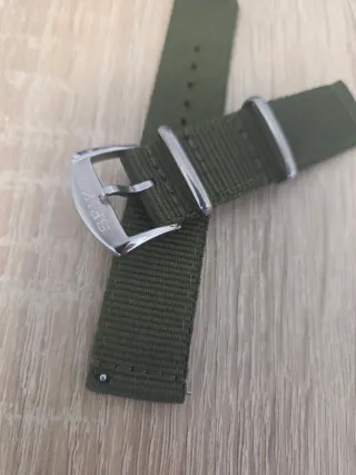 Correa de reloj Seiko verde y plateada// 20 mm