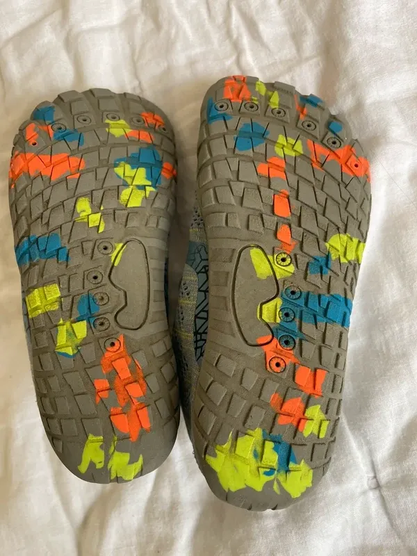 Zapatos Feroz + Regalo Zapatillas Barefoot. T32