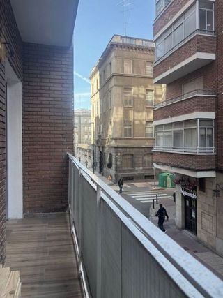 Piso en alquiler en Pº Zorrilla - Cuatro de Marzo en Valladolid