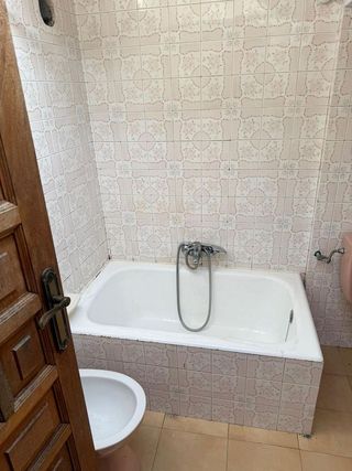 Edificio en venta en Grove (O)