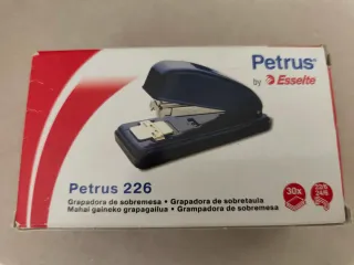 Grapadora Petrus 226 Esselte