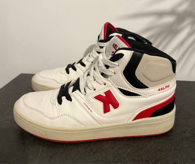 Botas Kelme Vintage 90 Blancas y Rojas