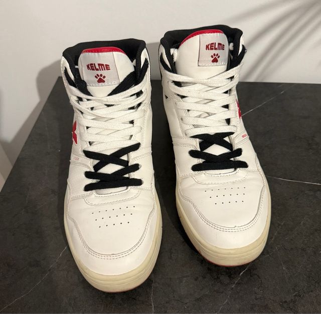 Botas Kelme Vintage 90 Blancas y Rojas