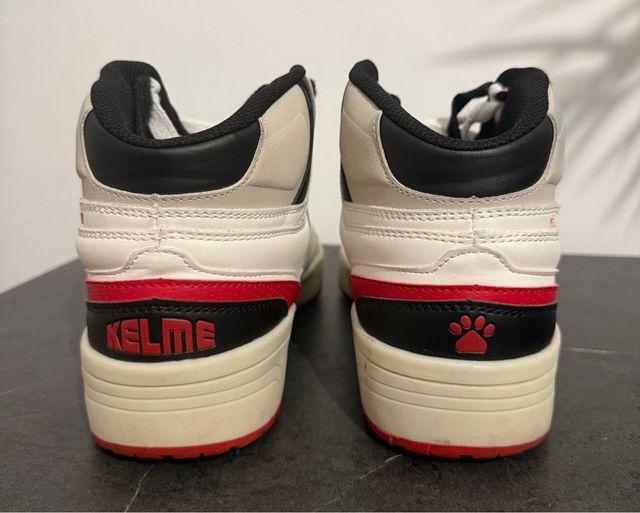 Botas Kelme Vintage 90 Blancas y Rojas