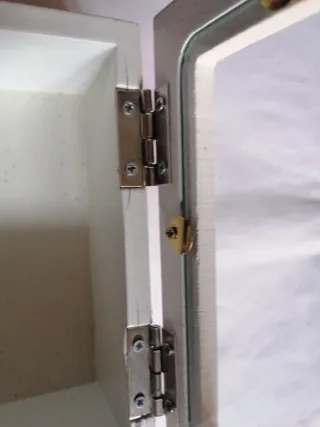 Scatola portaoggetti in legno con vetro