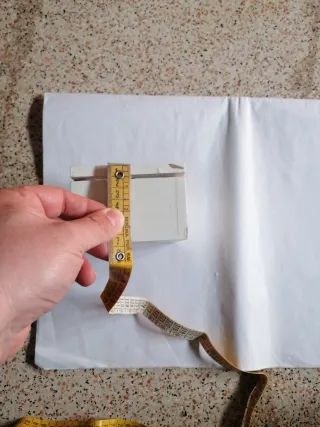 Scatola portaoggetti in legno con vetro