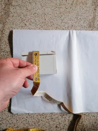 Scatola portaoggetti in legno con vetro