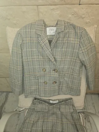 Traje Falda y Americana Zara Talla 6