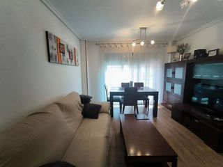 Piso en venta en Santa Cruz - Industria - Polígono Campollano en Albacete