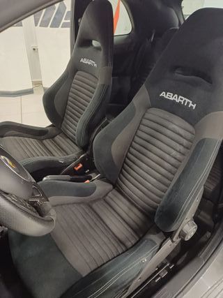 Abarth 695C 2023 180CV