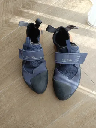 Zapatillas de escalada Simond