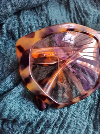 Occhiali da sole Prada tartarugati esagonali