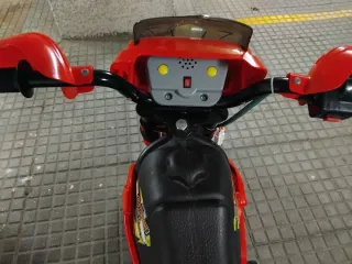 Moto a batería para niños 3-5 años
