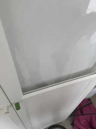 Puertas correderas o bisagras de cristal Ikea