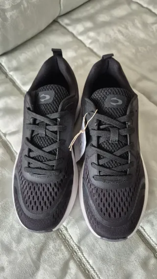 Zapatillas John Smith Negras y Blancas