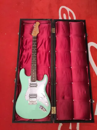 Guitarra Harley Benton STModern HH Seafoam limited