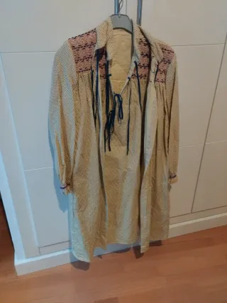 Camisón/Bata Hecha a Mano Punto Inglés Beige/Rosa